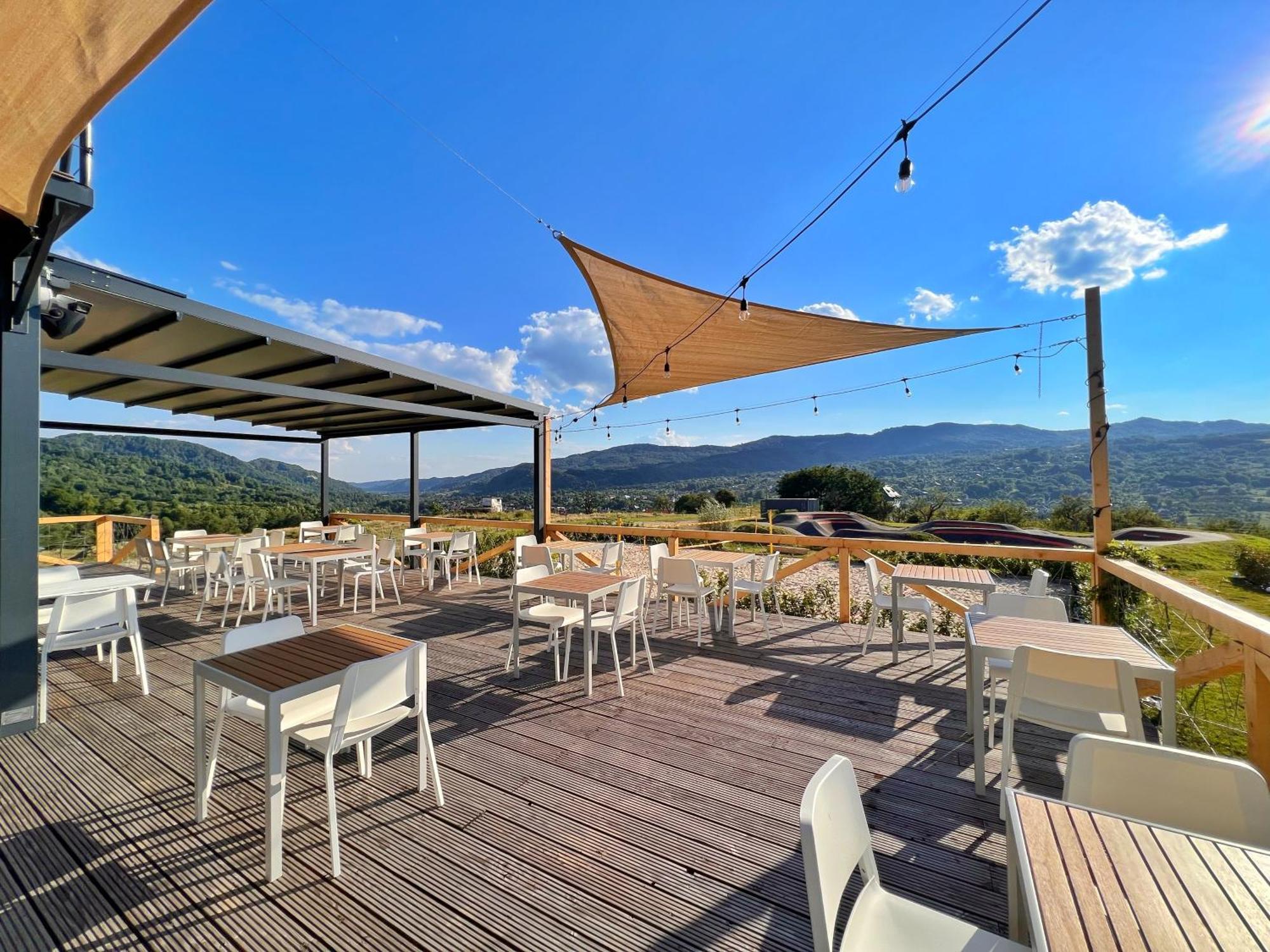Flandra Glamping Hotel Corbeni Exterior photo