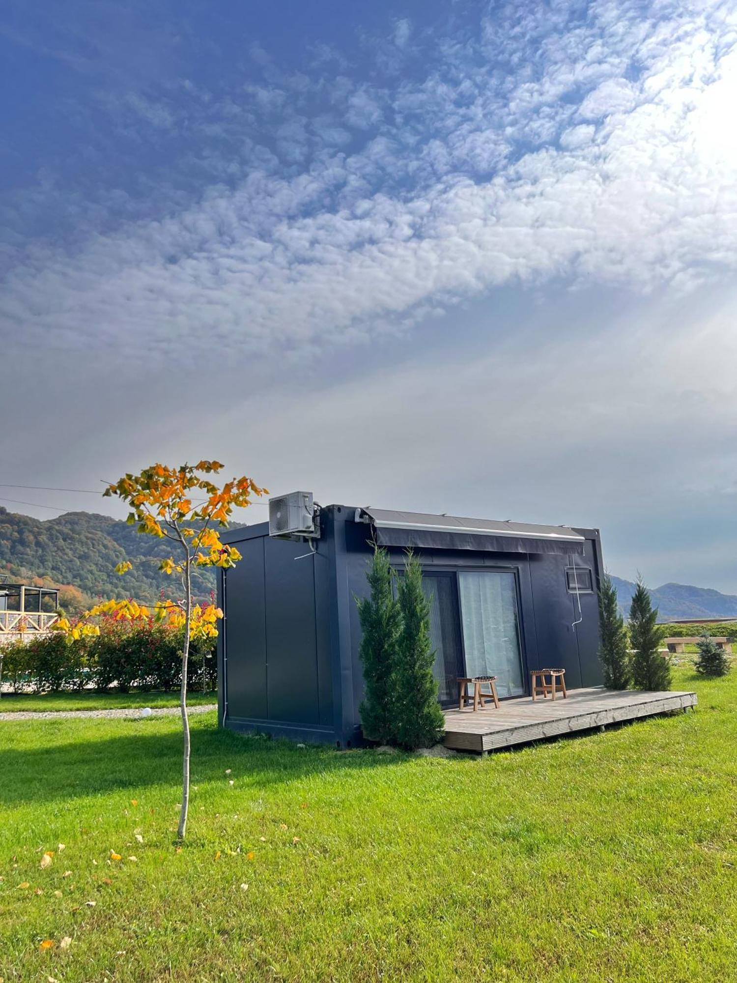 Flandra Glamping Hotel Corbeni Exterior photo